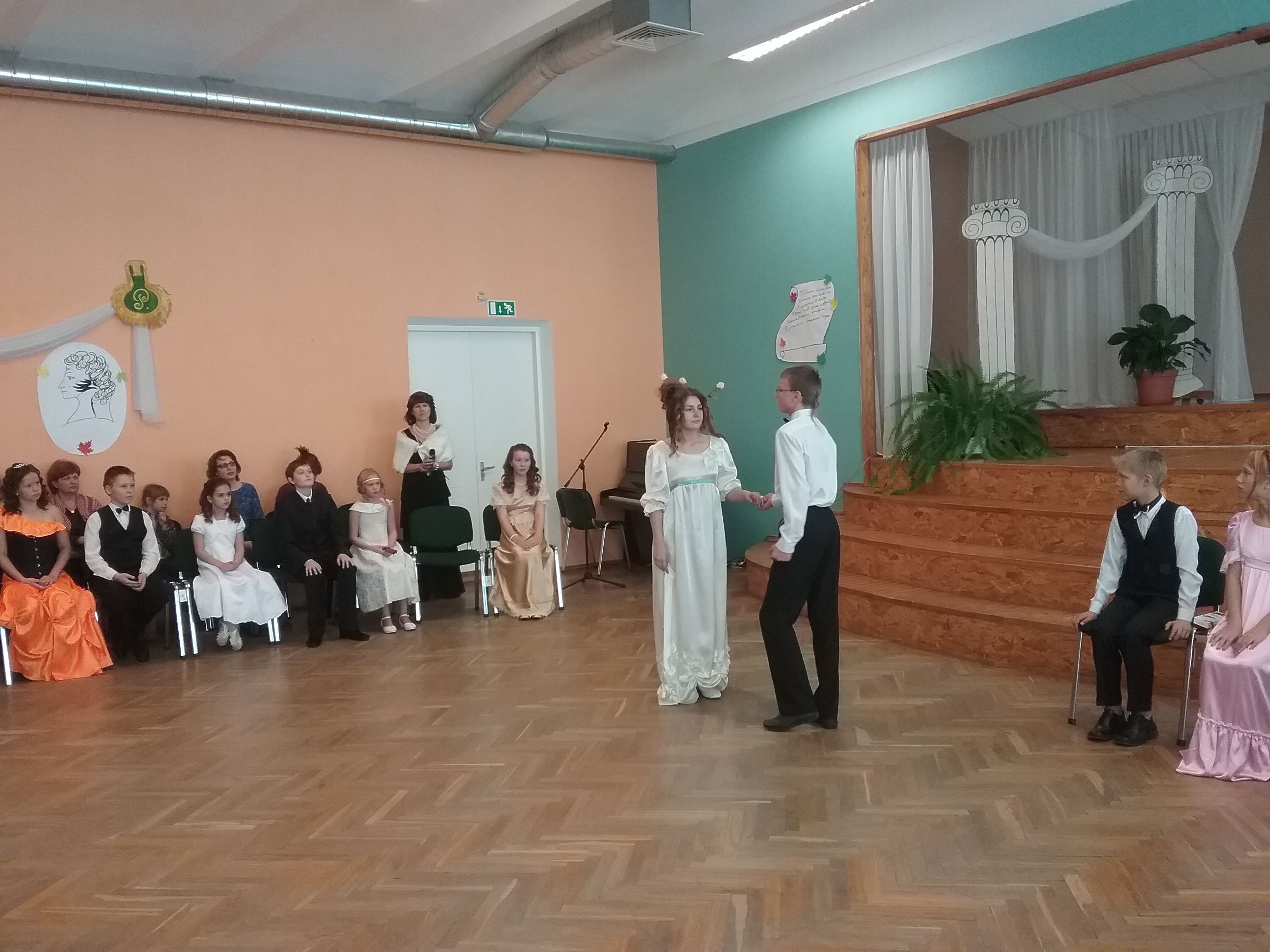 Rohkem kui 50 tantsijad 9 linna koolist ja Lova laste majast osalesid sügise Pushkini pallil Paju koolis Rohkem kui 50 tantsijad 9 linna koolist ja Lova laste majast osalesid sügise Pushkini pallil Paju koolis